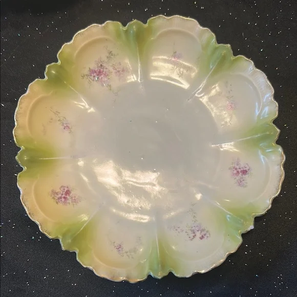 ⭐️⭐️Set of 4 Floral Scalloped Gold Dessert Plates